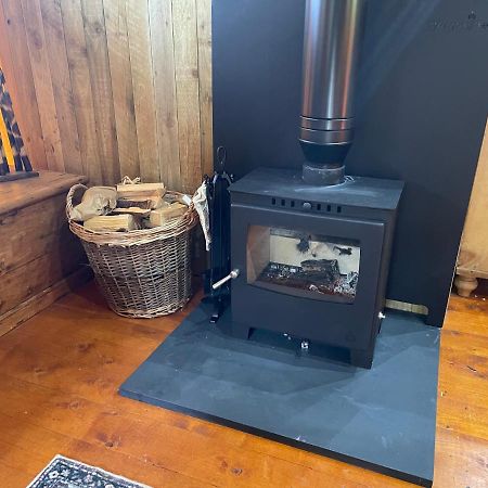 Mountain View Safari Tent With Hot Tub In The Heart Of Snowdonia 돌겔라우 외부 사진
