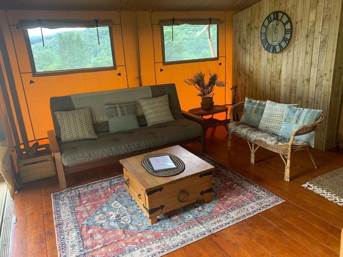 Mountain View Safari Tent With Hot Tub In The Heart Of Snowdonia 돌겔라우 외부 사진