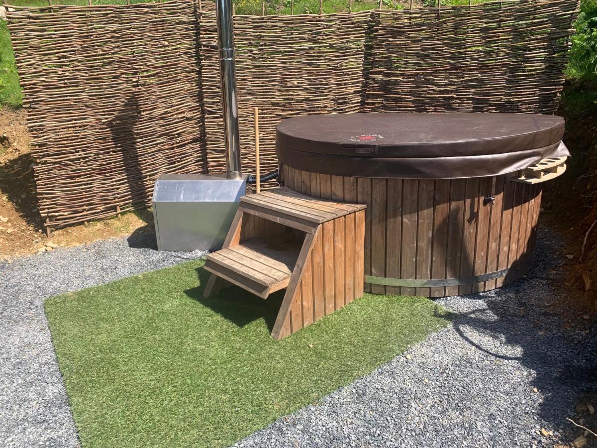 Mountain View Safari Tent With Hot Tub In The Heart Of Snowdonia 돌겔라우 외부 사진
